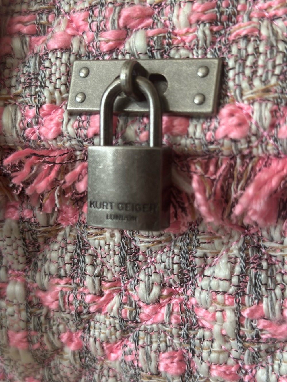 Kurt Geiger London “The Brixton” Tweed Chain Shoulder Bag – Pink & Gray Bouclé - Picture 3 of 9